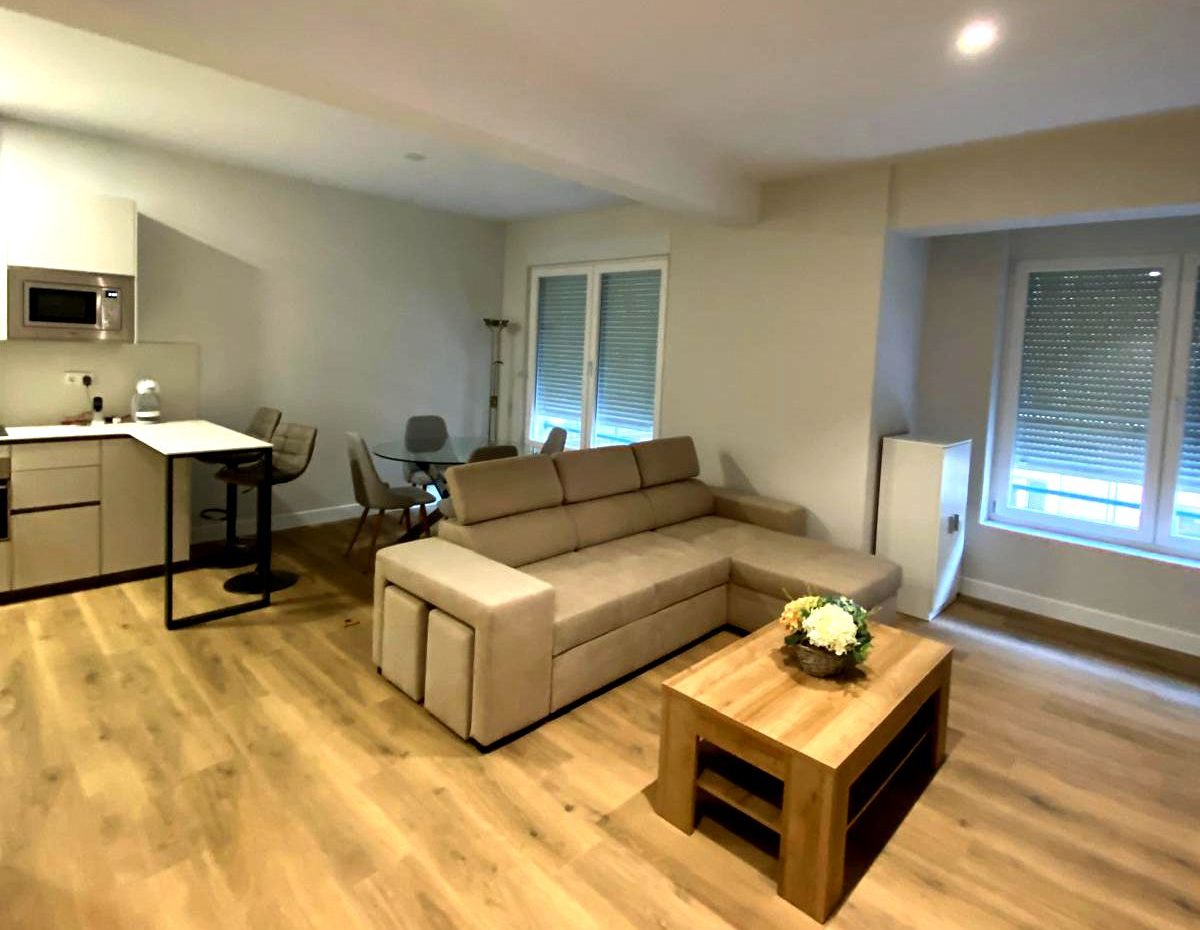 Vivienda reformada y segregada por Grupo Milva